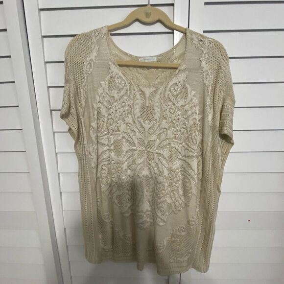 Elegant Cream Knit Top - Picture 2 of 4